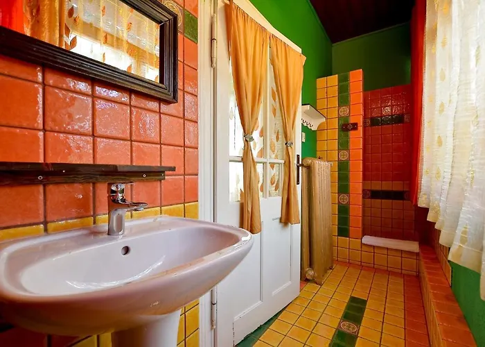 Willa W Dolinie 게스트하우스 *